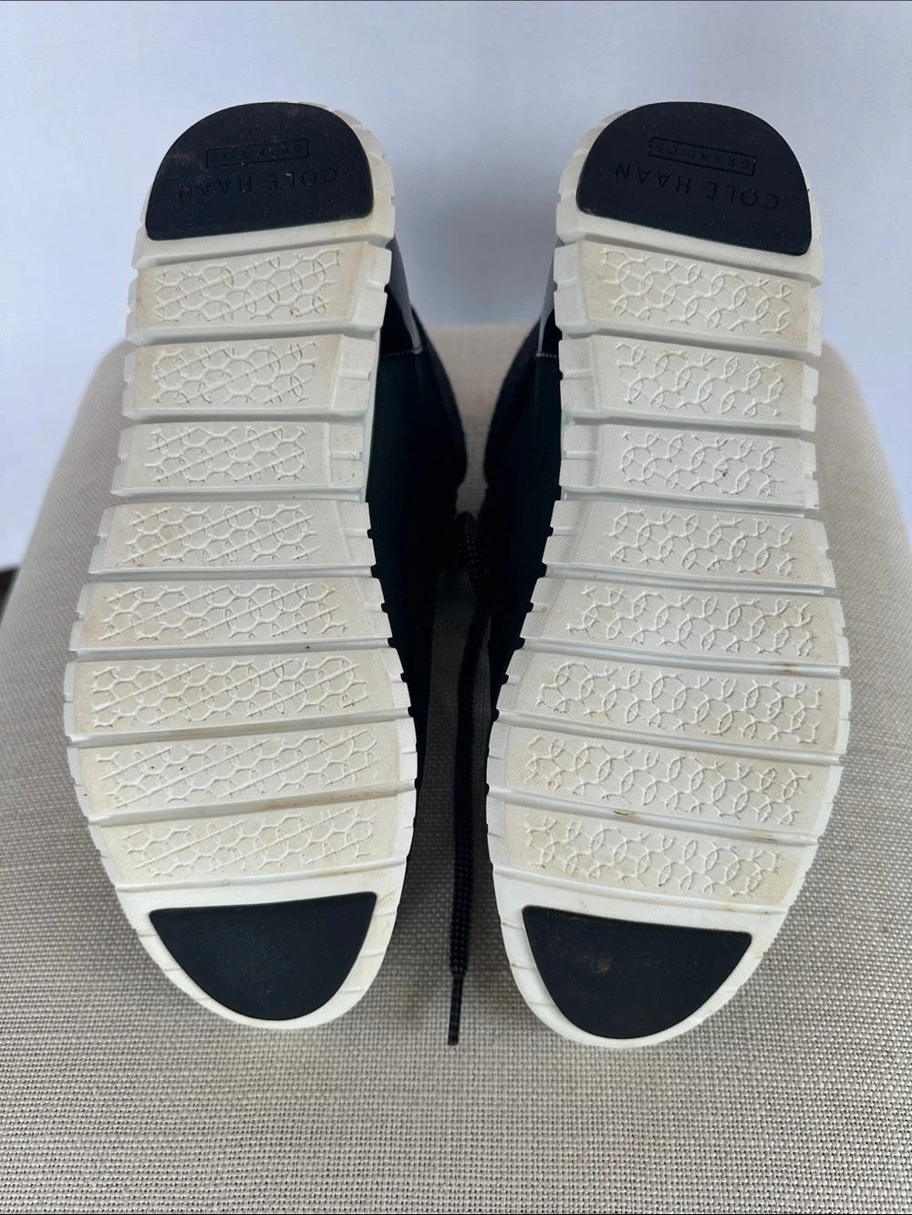 Cole Haan Zerogrand waterproof boots with White Soles women’s 9B, W17873